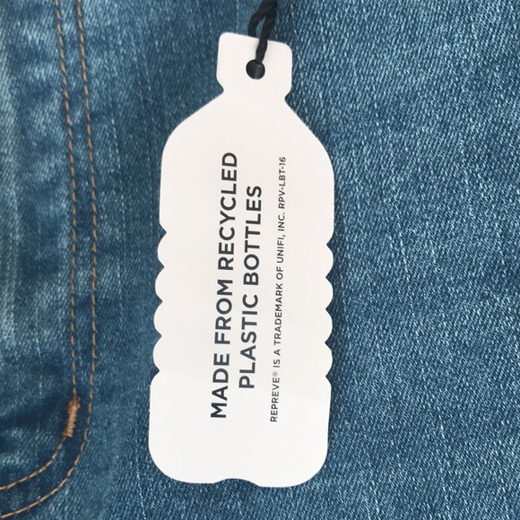 ⚠️ Last chance item (24hrs) Plus size distressed denim jean short med wash 4X - Picture 4 of 5